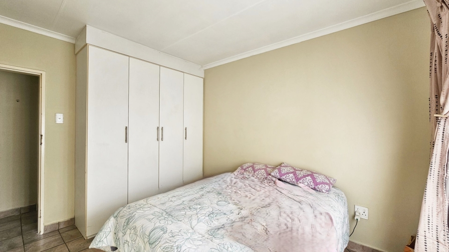 2 Bedroom Property for Sale in Vaalpark Free State